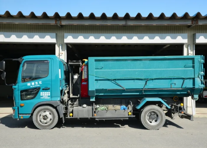 4tアームロール車, 8tアームロール車