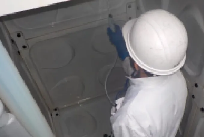 高架水槽清掃作業_3
